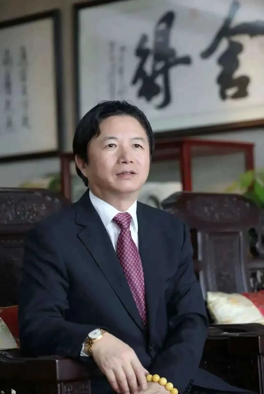 富而有责、富而有义、富而有爱!龙腾国际董事局主席沈小平荣膺第十二届“中华慈善奖” 富而有责、富而有义、富而有爱!龙腾国际董事局主席沈小平荣膺第十二届“中华慈善奖”
